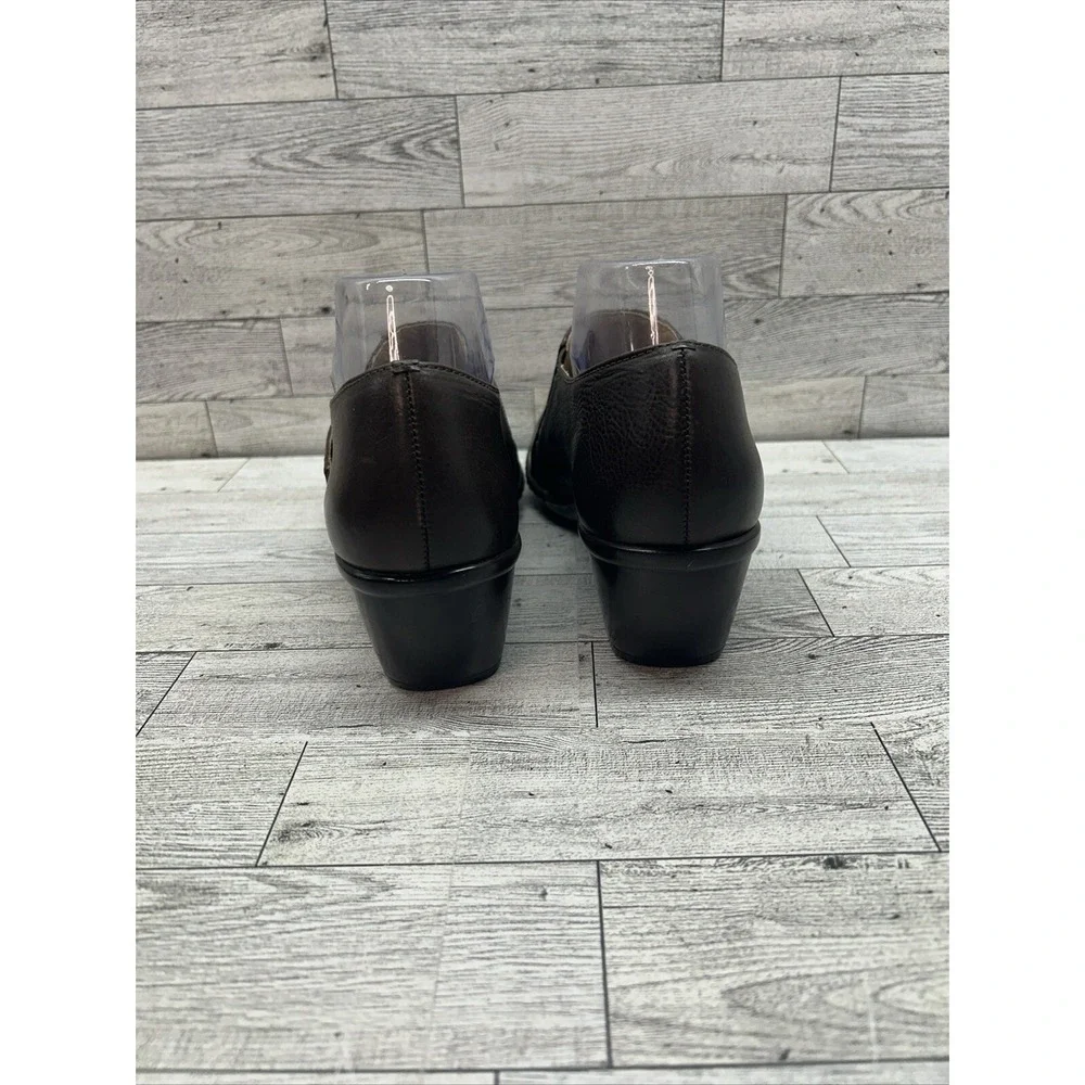 Clark's Artisan Womens Brown Leather Slip On Heels Elastic Stretch Sz 8.5M 73388